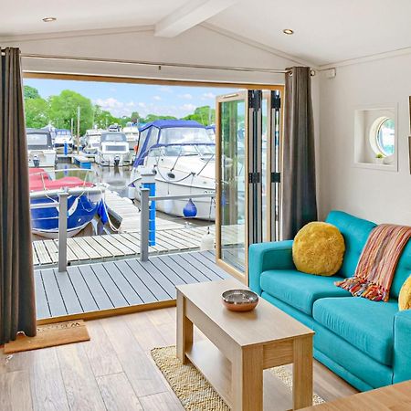 Отель York Marina Naburn Экстерьер фото
